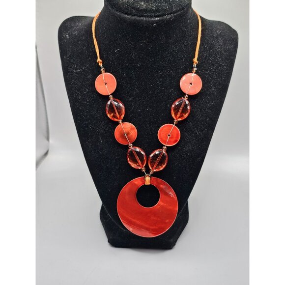 Handmade Red Shell &‎ Crystal Beaded Necklace With Large Pendant - Picture 1 of 9
